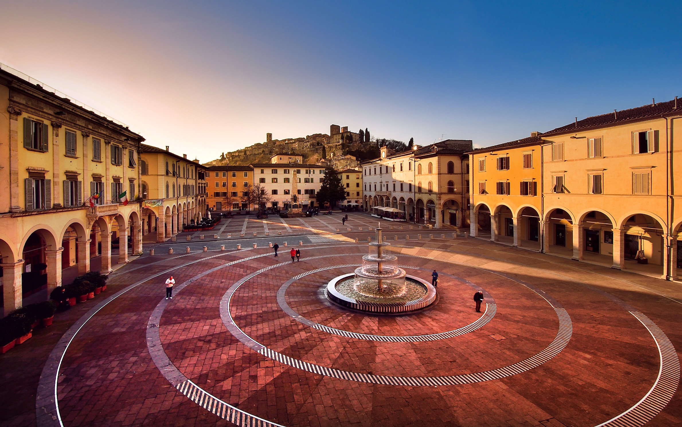 Piazza Arnolfo di Cambio